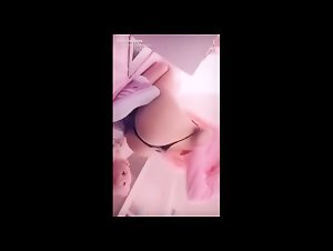 Belle Delphine (BunnyDelphine) Nude Masturbation Snapchat Video 