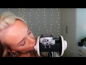 Gwengwiz asmr ear licking onlyfans video leaked