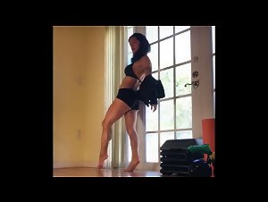 Carmen Amara Lewd Dance Patreon Video 