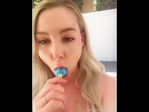 STPeach Popsicle Blowjob Fansly Video Leaked