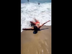 Charli D’Amelio Sexy Bikini Beach Video Leaked