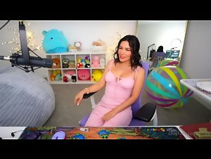 Alinity Chair Nude Pre-Stream Dress Strip Onlyfans Video Leaked