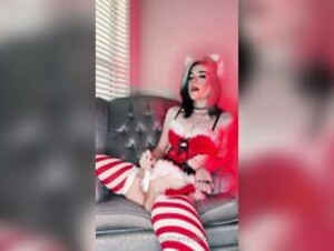 TheRealM3dusa Masturbation