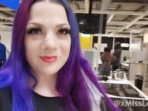 xMissLolox Cumwalk