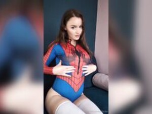 tilly spidergirl fuck machine
