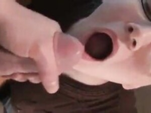 bettie_cumshot