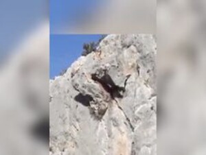 RivJones - Massive Boulders Crashing Down