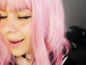 Kawai Face Licking - ASMR HONEYGIRL