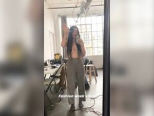 topless youtuber Hitomi