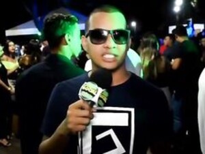Lesbian Kiss Challenge At night club