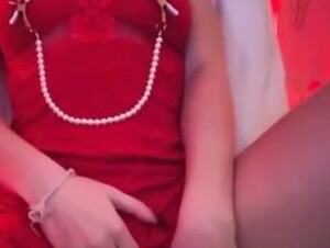 Kailey Mae nipple clamp and masturbation live stream