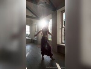 Belle Sexy Dance Leak 3