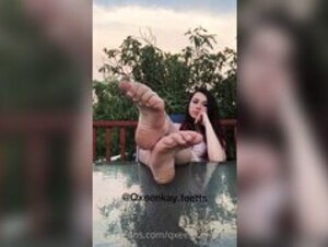 qxeenkayfeet dirty