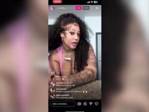 Roxiiee96 nip slip
