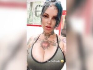 Riae jogging