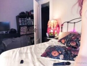 Audrey OnlyFans recording from last night's OF fuck machine show