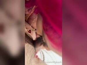 Watch Juliet's best friend Lilly kash eating family sausage