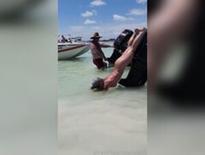 pirateflagnislandgirl