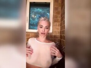 Lindsey Pelas Livestream