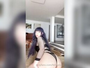Fehgalvo Has One of The Sexiest Hinata Cosplays