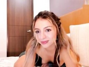 Molly Brooke Masturbates