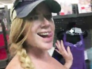 MilfBecca Adult Theater Cumwalk