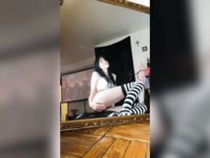 slxttyc0rps3 pussy tease
