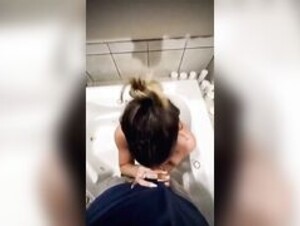 OnlyFans - Brooklyn Chase - Sucking Out Every Drop After Getting Drowned In Piss