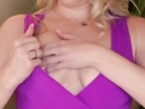 Kat Wonders Try on Nip Slips
