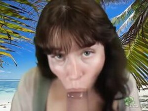 Little Clover Whispers beach blowjob