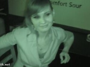 Jeny in bar