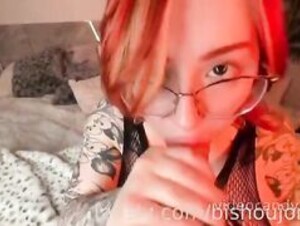 Bishoujomom dildo play