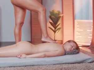 ASMR MASSAGE Back-Step-Massage-by-LIna-to-Jess-