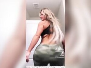 Ass clapping
