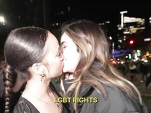 Nerdballertv Girls kissing 1