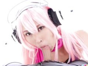 Nao Takashima gamer blowjob