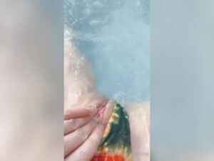 xmimirose masturbates with a jacuzzi jet