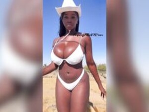 Ellietheempress-Just a Cowgirl Ready for a Ride