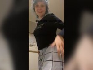 Heidi Squishes You