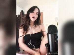 BLINKX ASMR SQUIRT
