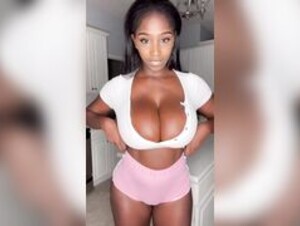 Ellietheempress older video 24