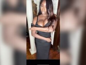 Ellietheempress Older video 8
