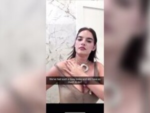 Natalie from Vlog Squad Flashing!
