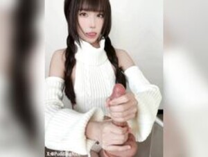PuddingNice with white outfit (3)