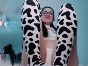 KiraChats Full Tail Buttplug Livestream Ass Spanking Pussy Mastubation Onlyfans Leak