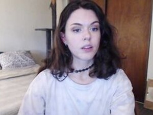 charlotte1996's webcam show from October-18-2023 00:19:34
