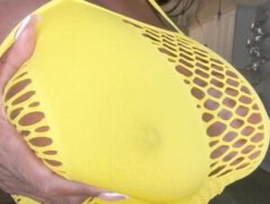 Ellietheempress-pov on nipples