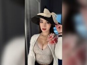 MissMikkaa Sexy Tits Cleavage Twitch Clip And Pics
