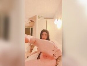 Zoe is the princess pussy spread