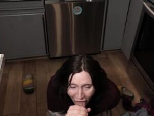 Bettie Bondage - Magic Remote Makes Mom A Gag Slut